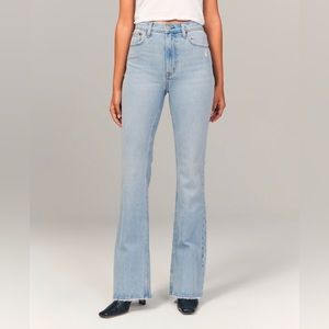 NWOT Abercrombie & Fitch High Rise Vintage Flare Jean Light Wash Size 26 Short